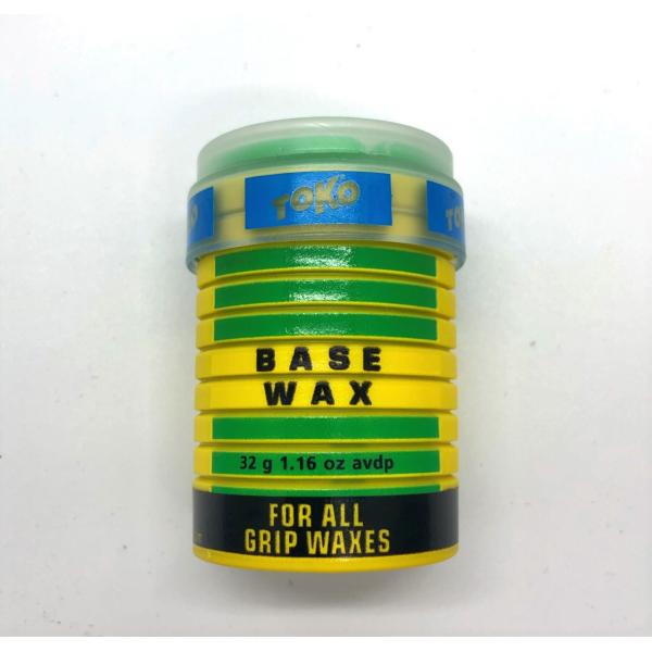 TOKOグリップワックス、BASEWAX carbon BaseWax green GRIP WAXES。クロスカントリースキーWAXと思われます。32g未使用品ですが、長期保管品・旧パッケージ品に付きお値下げ特価です。直径(φ)35 ×高...