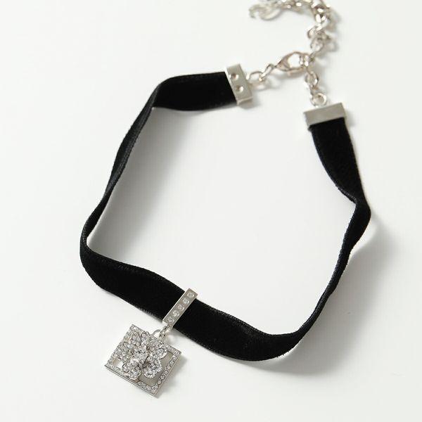 Roger Vivier ROGER VIVIER ロジェヴィヴィエ チョーカー RV Roger Vivier ROGER VIVIER ロジェヴィヴィエ チョーカー RV