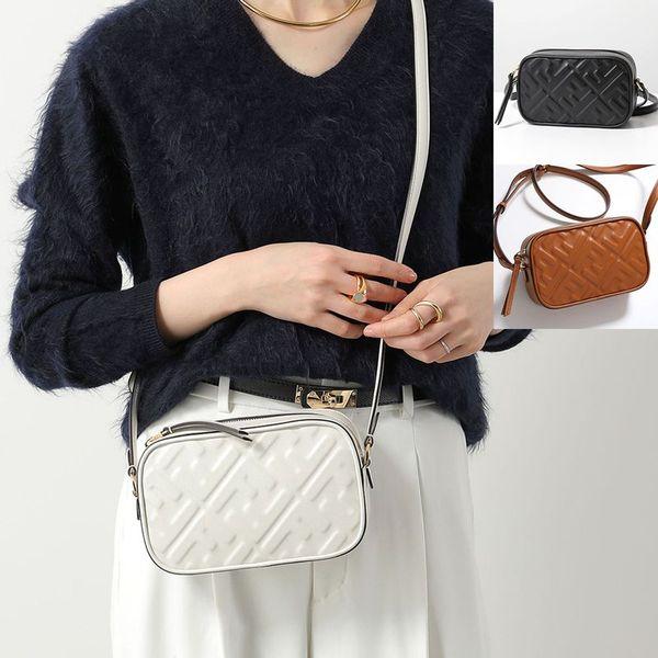 FENDI（フェンディ） ショルダーバッグ CAMERA CASE カメラケース