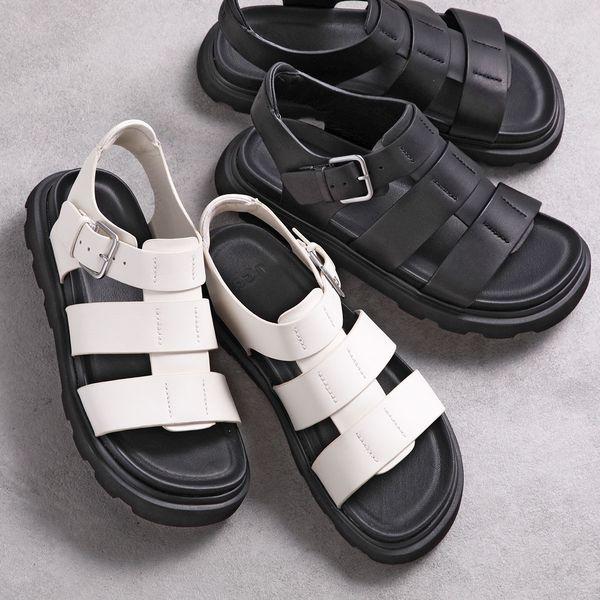 UGG アグ サンダル CAPITELLE STRAP キャピテル ストラップ UGG アグ サンダル CAPITELLE STRAP キャピテル ストラップ
