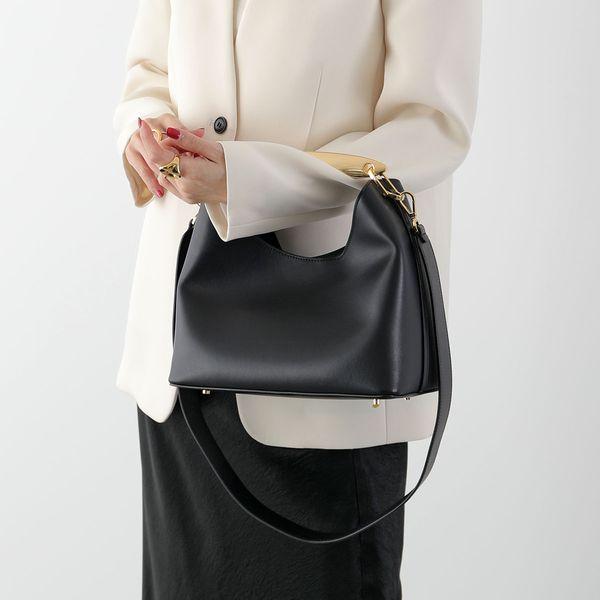 elleme Elleme エレメ ハンドバッグ Boomerang Leather elleme Elleme エレメ ハンドバッグ Boomerang Leather