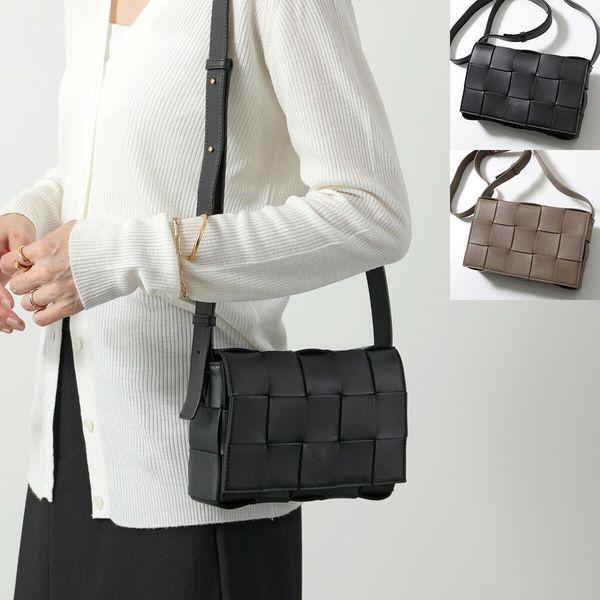 BOTTEGA VENETA ボッテガヴェネタ ショルダーバッグ CASSETTE