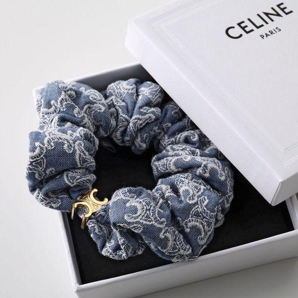 ✨CELINE✨　セリーヌ　シュシュ　ヘアゴム　マカダム CELINE セリーヌ シュシュ Monogram Scrunchy 461LF2BCP.07GD