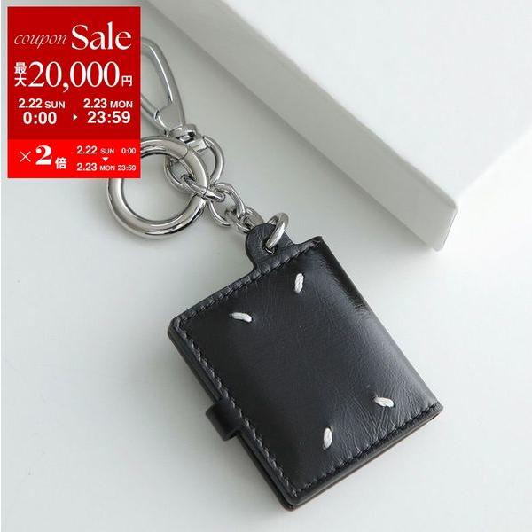 Maison Margiela（メゾンマルジェラ） IDフォトホルダーチャーム