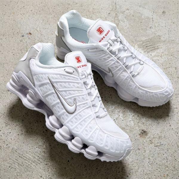 NIKE（ナイキ） スニーカー SHOX TL ショックス AV3595-100 メンズ