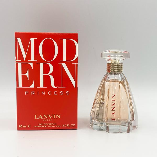 ■商品コード：LANMODEDP90■ブランド：LANVIN(ランバン)■カテゴリ：香水、フレグランス、オードパルファム、EDP■サイズ：90ml■官能的なフローラルノートをもたらすこのフレグランスは、ジャスミンとピンクレディー アップルを...
