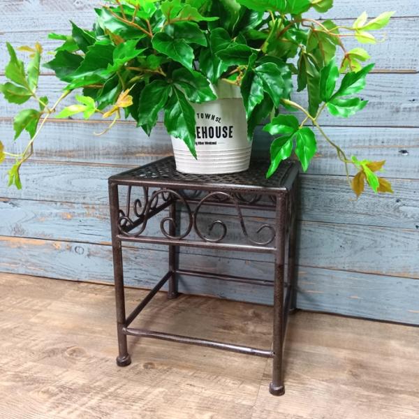 アンティーク・アイアン花台・USA アンティーク風のプランタースタンド、アイアン製の花台(y-408-f