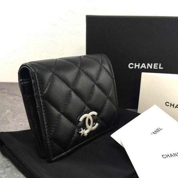 マトラッセ 送料込み! 未使用品 CHANEL コンパクトウォレット マトラッセ 送料込み! 未使用品 CHANEL コンパクトウォレット