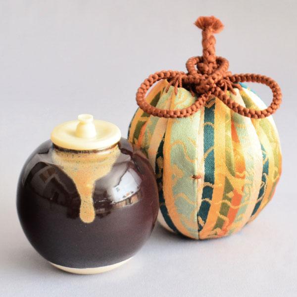 茶道具　京焼　万代草山作　文殊茶入　仕覆付　共箱　V　R6122 茶道具 京焼 玉欽作 文琳茶入 仕覆付 共箱 V 8347 - メルカリ