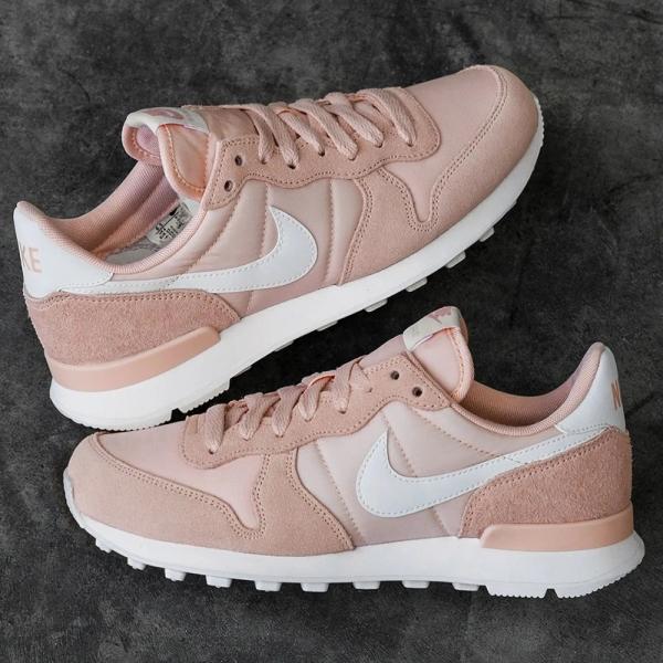 2020年春夏新作♪ NIKE【ナイキ】 WMNS INTERNATIONALIST ウィメンズ イ...