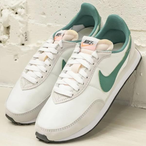 Nike ワッフルトレーナー2 レディーススニーカーの人気商品 通販 価格比較 価格 Com