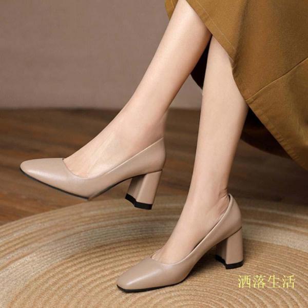 スクエアトゥ ローヒールシューズ パンプス レディース 歩きやすい 6.5  cm ヒール コンフォートパンプス ミドルヒール 疲れにくい 耐摩耗性 滑り止め