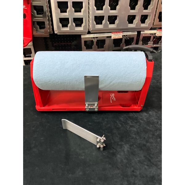 当店限定オリジナル商品になります。ミルウォーキーのペーパータオルホルダーにぴったりの一反木綿封じになります。一つ一つ丁寧に製作しておりますので大量注文の場合はお問い合わせお願い致します。