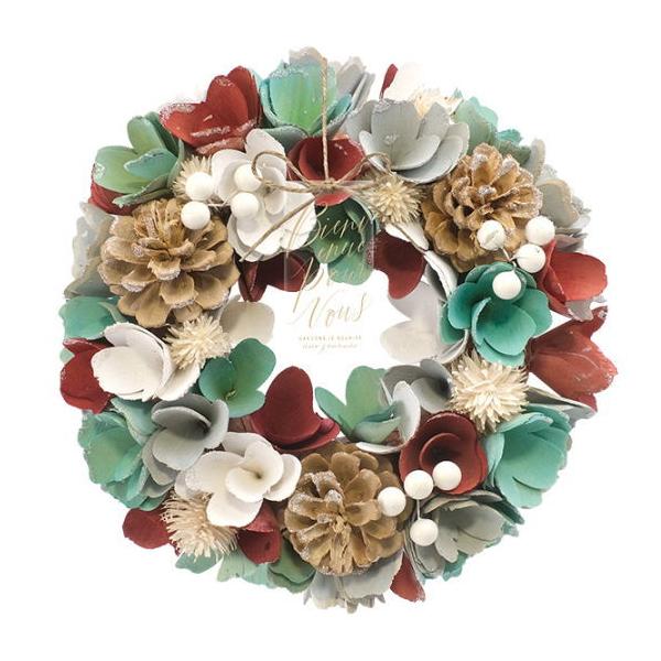 クリスマスリースの新作が登場！昔見た外国映画の中のクリスマスをイメージするような世界観です。幼い頃の憧れのように、新しいのにどこか懐かしいデザインをお楽しみください。キラキラのパーツが楽しいクリスマスを盛り上げてくれます♪玄関やお部屋、店舗...