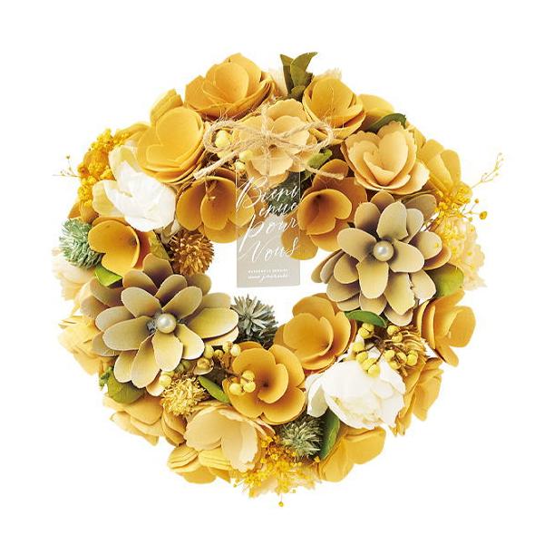 春リースの新作が登場！淡い黄色とアイボリーでまとめたふんわりと軽やかな色合いです。飾るだけで華やかで素敵な空間を手軽に演出できます♪こちらのリースは、プレゼントに最適なギフトボックス付です。サイズ：幅約24.0m×奥行約7.0cm×高さ約2...