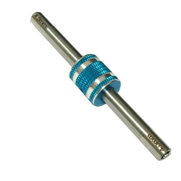 ミニ四駆やロボカップなどの工具として使えるナットドライバーです。ステンレス製で重厚感があります。サイズ4.0と4.5
