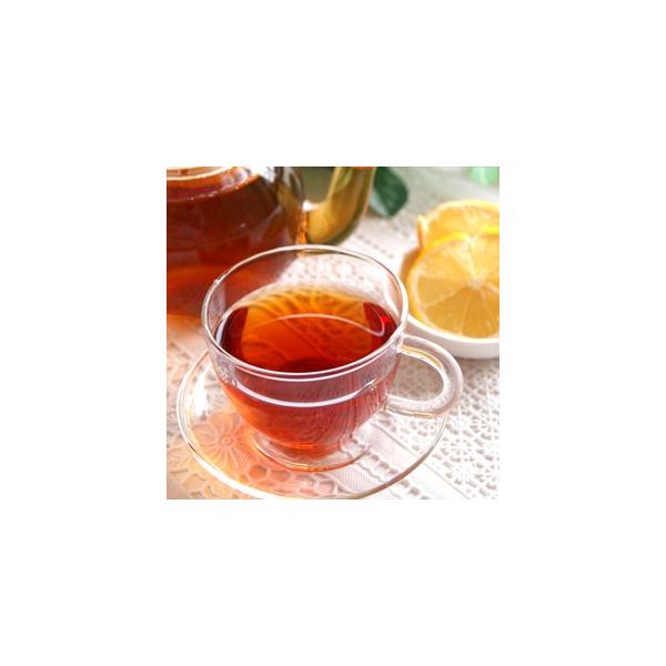 小さめなカップ＆ソーサーセットです。紅茶・ハーブティー・中国茶・日本茶、またコーヒーにもお使いいただけます。耐熱性ガラスで作られているので安心です。お茶の色合いや量がひと目でわかるので便利！