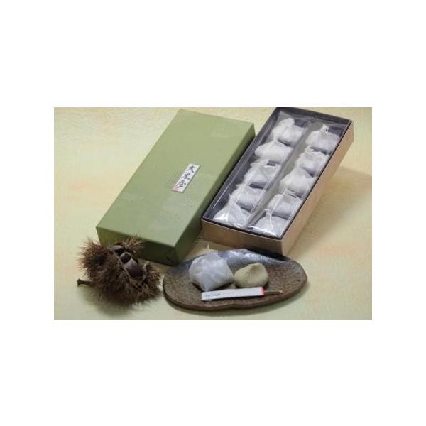 【秋季限定　栗きんとん10個入り】◎お届け方法が選択できます。保存方法、賞味期限をご確認ください。■内容量：10個■原材料：栗、砂糖■賞味期限：【冷凍】製造日より30日。冷蔵庫で解凍後、お早めにお召上がりください。【冷蔵】製造日より5日■保...