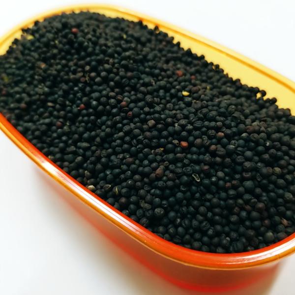 ＝＝卸売りから直接お客様へ一直線に＝＝・製造直売だからこそできるこの価格！！・保存に便利なチャック袋入り！！・簡易パッケージで低価格を追求！！・飼料用です※仕入れロットにより実物とは色味,形が異なる場合が御座います菜種 Rapeseed ナ...