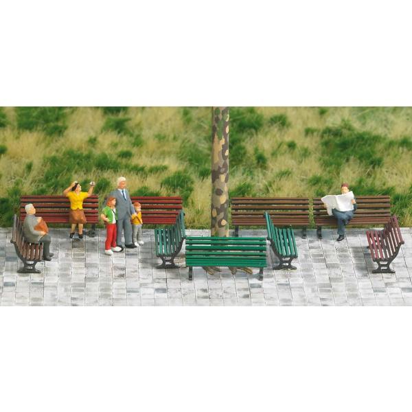公園のベンチ 12脚 ：ブッシュ 塗装済完成品 HO(1/87) 1149