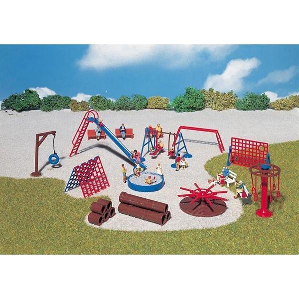 公園の遊具セット ：ファーラー 未塗装キット HO(1/87) 180576 