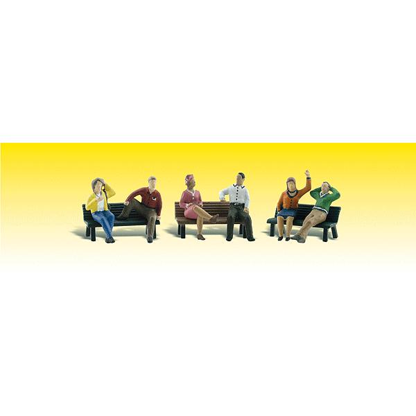 ベンチに座っている人 ウッドランド 塗装済完成品 N 1 160 26 さかつうヤフー店 通販 Yahoo ショッピング
