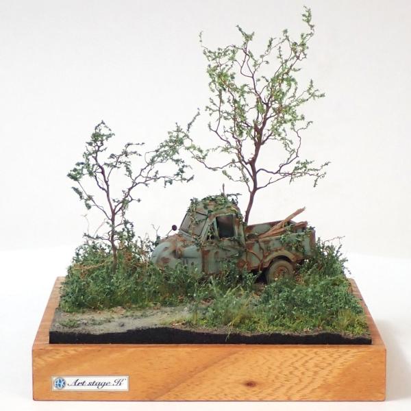 ジオラマ作家の一点物 ★「林道に放置されたミゼット」★ Art Stage K 林道に放置されたミゼット ：Art Stage K 塗装済完成品 1/50スケール