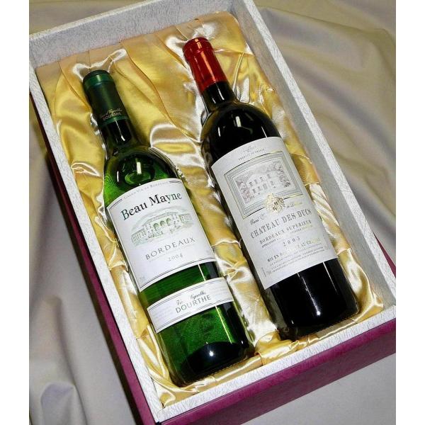 750mlもしくは720mlサイズの、ワイン、日本酒、焼酎や梅酒などの瓶を2本贈る場合にご使用いただけます。箱に入れ包装紙で包装致します。のしが必要な場合は備考欄でご指定下さい。(画像のワインはサンプルです。)◆ご希望の包装紙を上記にてお選...