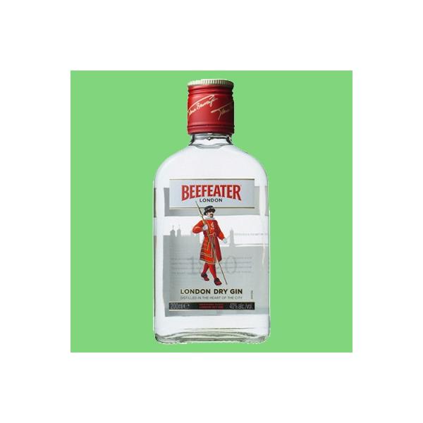 ビーフィーター・ジン（beefeater jin）とは、ロンドン・ドライジンの一種で、ラベルには赤い制服を身に纏ったヨーマン・ウォーダー（通称ビーフィーター）の姿が描かれている。ビフィーター社創立者のジェームズ・バローは、その芳醇で力強い風...