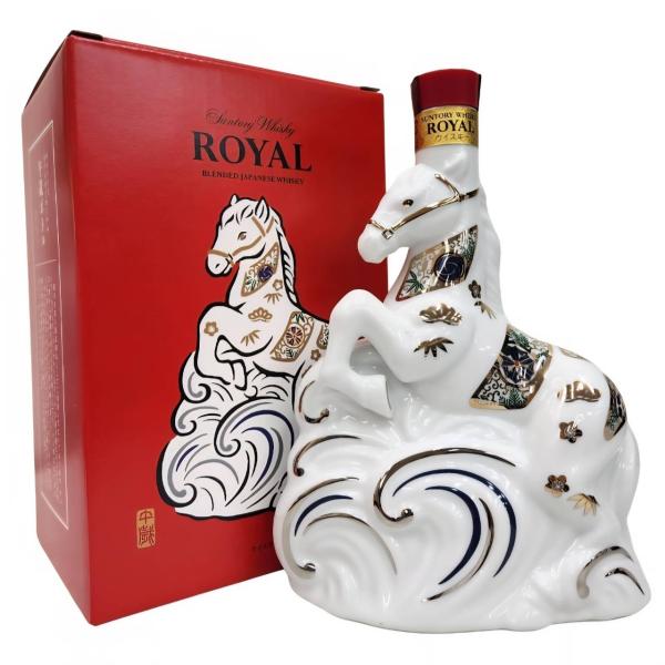 サントリー ローヤル 干支〈午歳〉ボトル 2026アルコール分：43%原産地名：日本原材料名： モルト、グレーン内容量：600ml製造者：サントリー