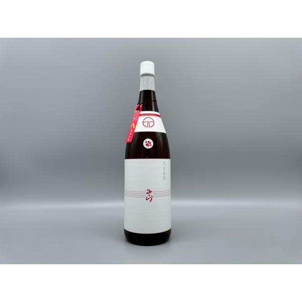 「市来焼酎みとら」は、今年「やきいも」で仕込んだ中、「野〓杜氏」が大好きな香味のタンクを商品化したやきいも焼酎の新酒です。「みとら」は完全無濾過芋焼酎で、いろいろな成分を含んでおり、瓶詰め後から新焼酎特有の香味が一つ、また一つと次から次へと...