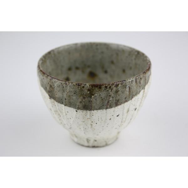 酒器 越前焼 実生窯 新藤聡子作 ぐい呑み 白鎬大1 : 越前福井の地酒