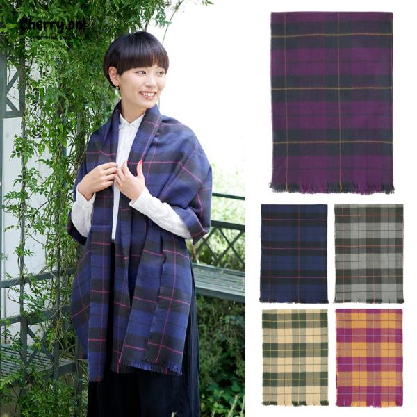 ロンドン百貨店で購入。LIBERTY ネイビーと紫の花柄マフラー ロンドン百貨店で購入。LIBERTY ネイビーと紫の花柄マフラー Louis