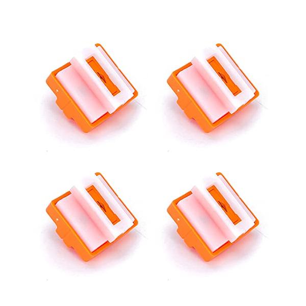 【適用】ペーパーカッター替刃は軽量ミニ裁断機には適用、ブレード交換にはかなり易いです。【制品内容】4枚裁断機替刃【素材】（ブレード・キャリッジ）：プラスチック(ABS)／（ブレード）：チタン材三層めっき仕上げステンレスより鋭く硬いで耐久性が...