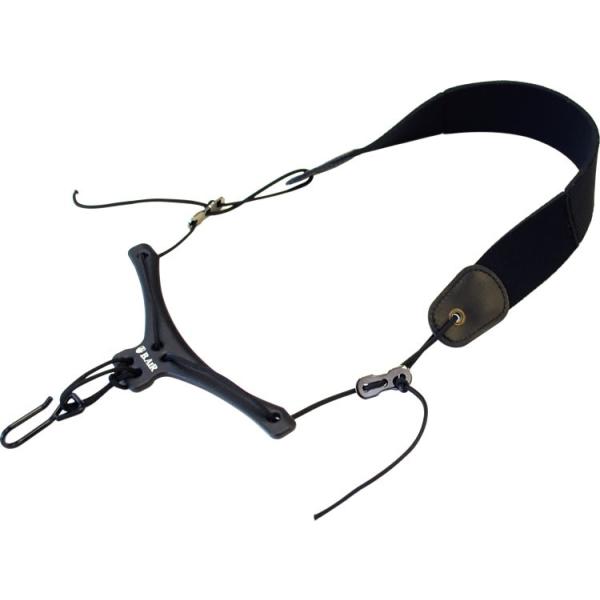 クラリネット ストラップ ショート・モデル。・中高生や小柄な方にお勧めのモデルです。伸縮タイプのパッドでフレキシブルな演奏性を実現。2段階調整機能で最適なポジション調節が可能に。クラリネット専用V型プレートで首元の圧迫を防ぐ。細部にわたって...