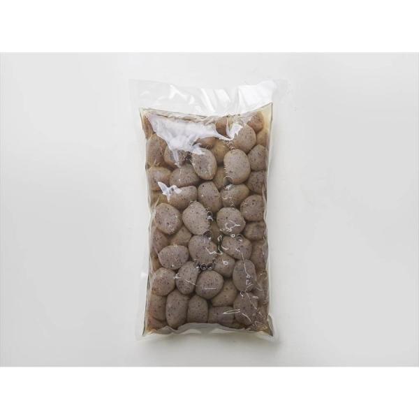 こんにゃくは、大量生産可能な生詰、缶蒸し製法ではなく、手間暇かかる昔ながらのバタ練り、大造製法により製造しました。気泡の穴ができるため、味染みが良く、またあく抜き不要な美味しい蒟蒻に仕上がっております。サッと水洗いしてそのまま調理にお使いく...