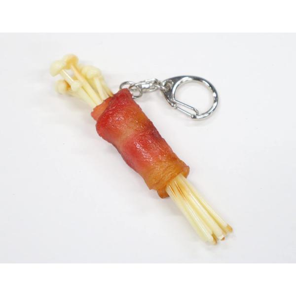食品サンプル　キーホルダー　えのきのベーコン巻き　きのこ　ベーコン巻き