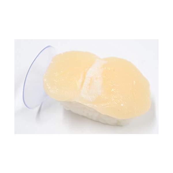 塩化ビニール製食品サンプル部分サイズ：約68mm×34mm×H30mm一つ一つ手作りのため着色・盛り付けには個体差があります。食品サンプルがついた吸盤タイプのスマホスタンドです。持ち運びに便利なサイズです。