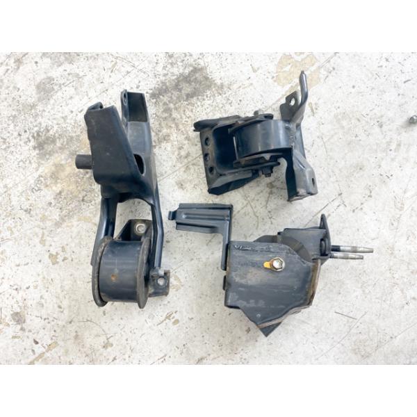 【送料込み】スズキ　Kei　エンジンマウント HN22S　3個セット 送料込み】スズキ Kei エンジンマウント HN22S 3個セット 送料
