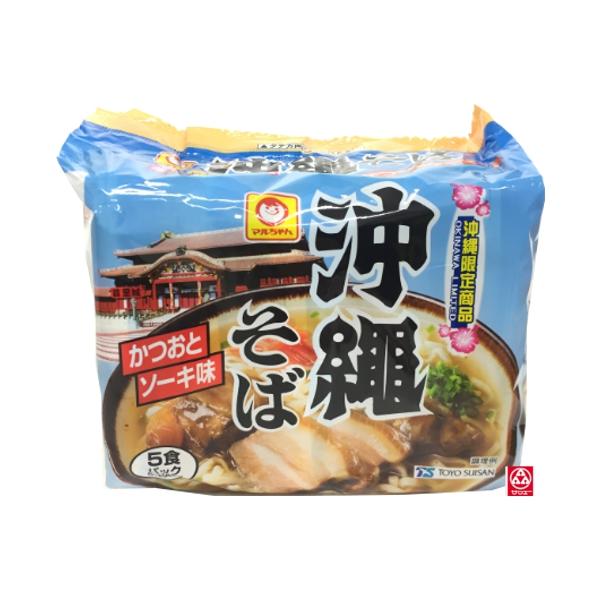 かつおとソーキ味のマルちゃん。カップ入りが大好評◎につき、パック入りも登場しました♪原材料名:油あげめん（小麦粉（国内製造）、植物油脂、精製ラード、食塩、植物性たん白、）添付調味料（食塩、香辛料、魚介エキス、しょうゆ、ポークエキス、チキンエ...