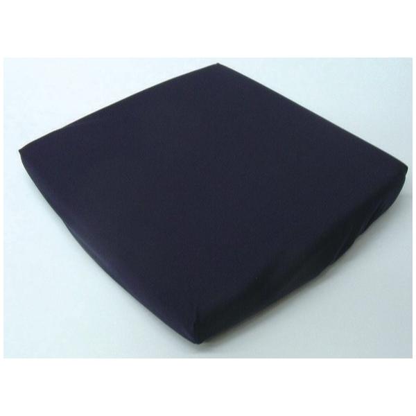 ●素材／　表生地：ポリエステル　裏生地：ポリウレタンフィルム●適応クッションサイズ／縦横38〜40cm、厚さ4〜10cm●特徴／・さっと一吹きで汚れが取れる車いすクッション用防水カバーです。・ウレタン・ジェルクッションにピッタリフィットし、...