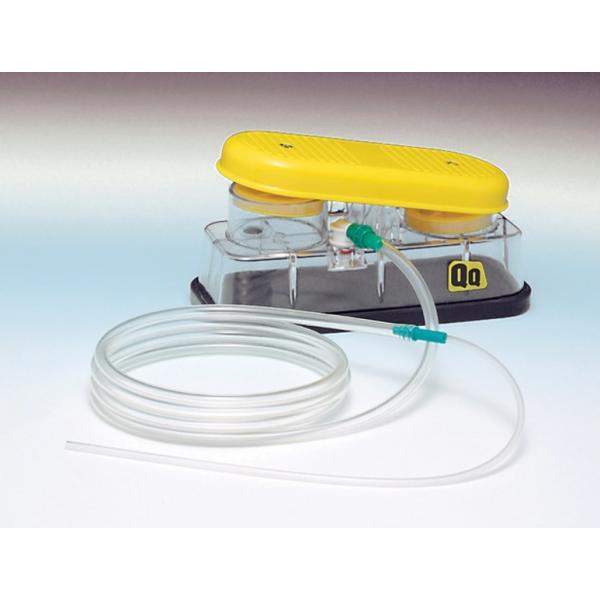 ●サイズ/幅23cm×奥行9.8cm×高さ11.5cm●重量/約800g●吸引到達圧力/60L/分●吸引瓶容量/400ml●最大吸引流量/60L/分●特徴/・足踏み式で高効率で吸引できます。