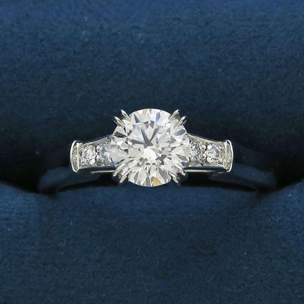 ハリー・ウィンストン（HARRY WINSTON） ラウンドカットトリストリング