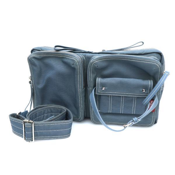 美品 ヴァレンティノガラヴァーニ VALENTINO ボディバッグ クロスボディ VALENTINO（ヴァレンティノ） ヴァレンチノ・ガラバーニ クロスボディ