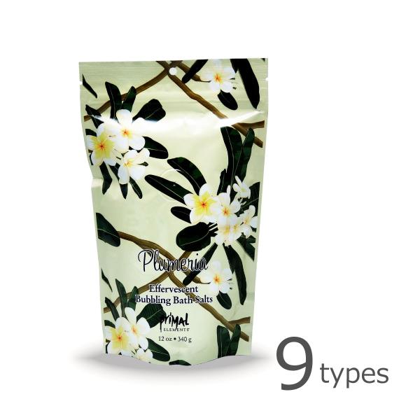 泡立つバスソルトの優しい香りが誘う、はじけるスパ体験。ミネラルの豊富な塩が、疲れた体をリラックスさせ、筋肉のコリをほぐし、肌を柔らかくします。■プルメリアジャスミン、ピーチ、シトラスの香りとプルメリアの甘い香り。■タヒチアンバニラ熱帯リゾー...