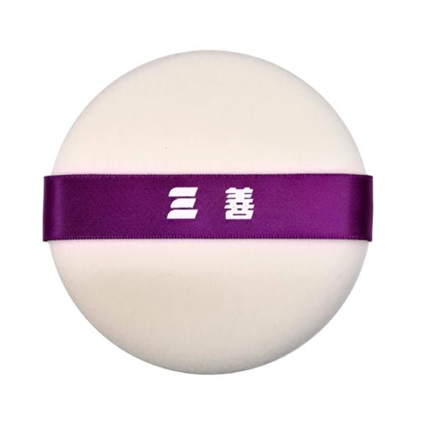 ※お客様による運送会社のご指定はできません。商品サイズや重量によって最適な運送会社（ヤマト運輸・日本郵便）で発送いたします。スポンジパフ直径95mm　厚さ15mm2024年1月 帯の色、印字が変更になりました。天然ゴム製のお肌に優しいスポン...