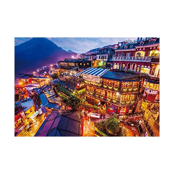 ・  M81-871・夜には提灯が灯る、細い路地と階段が入り組んだ山あいの街 九?のジグソーパズルです。・小さなスペースででっかく楽しめる世界極小1000マイクロピース・仕上がりサイズ:26×38cm