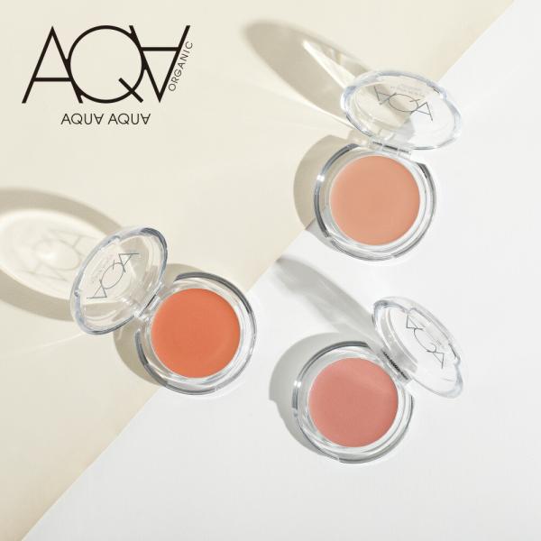 肌につけた瞬間、パウダーに変化。ツヤとサラサラ感を両方叶える新感覚クリームチーク。[ AQUA・AQUA アクアアクア ]