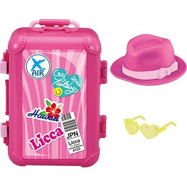 リカちゃん人形用グッズ！リカちゃんのトラベルセットです！リカちゃんらしいピンクのかわいいキャリーケースとバカンスにぴったりな帽子とサングラスがセットです！【※ご注意事項】当店からメールが届かないお客様へ当店ではご注文をいただいてから翌営業日...