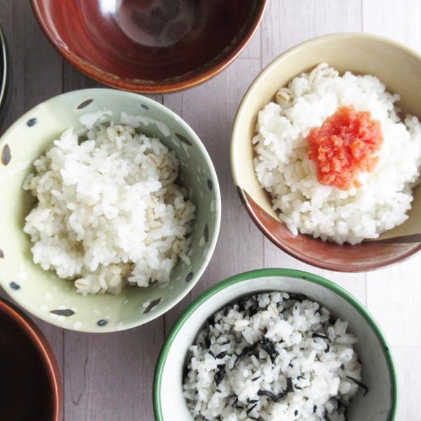 【商品名】当店おまかせ 6柄の和風茶碗（柄おまかせ）【規格】アウトレット【サイズ】直径 約11.7cm前後×高さ 約6.8cm前後【重量】約290g前後【容量】満水時 約320cc【素材】中国製　電子レンジ…NG　食器洗浄機…NG　オーブン...